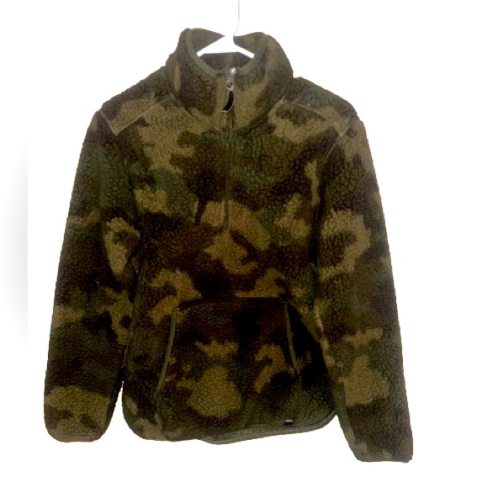 Women’s Camo Sherpa Quarter Zip